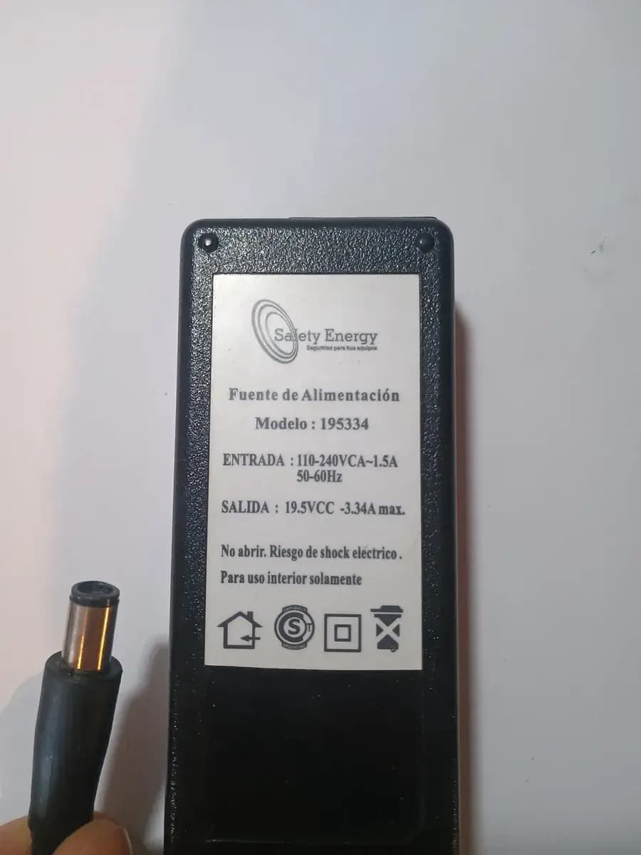 Cargador Notebook 65w 19.5v 3.34a 7.4x5.0 Compatible Dell Negro