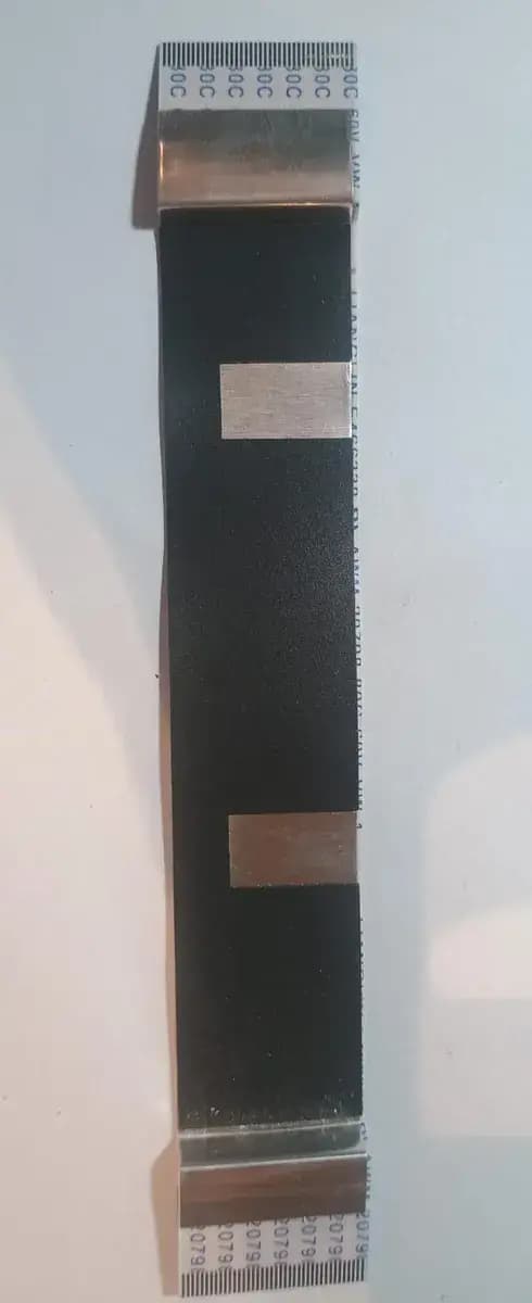 Cable Flex Plano Notebook Liangxin Ea66700 Negro Usado